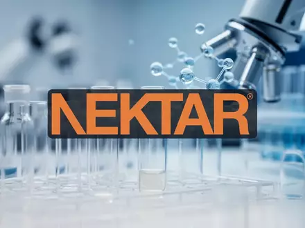 Abstraktes Laborumfeld mit medizinischen Glasphiolen und mikroskopischen Strukturen als Symbol fĂĽr biotechnologische Forschung. - Foto: ĂĽber boerse-global.de
