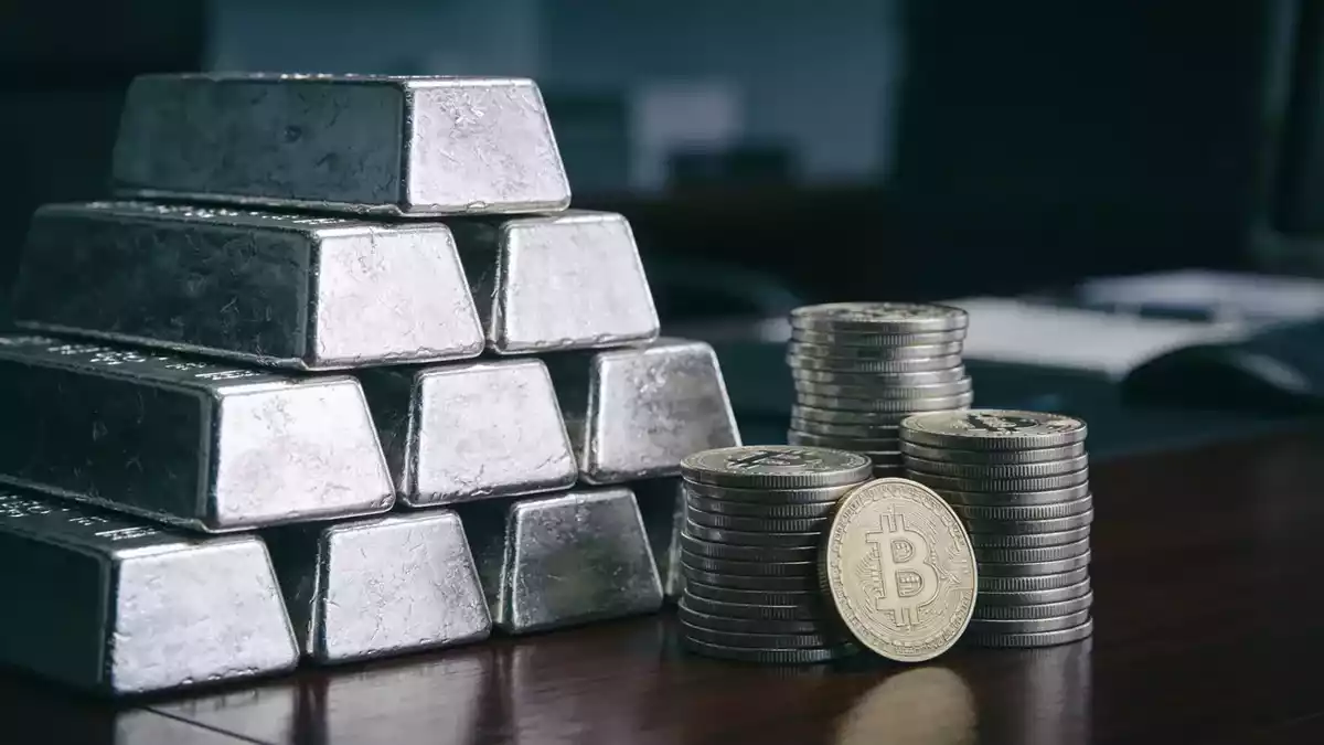 Silver Falls 12% in 2026 as COMEX Deliverable Stock Drops, UBS Sees $70