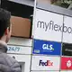 Bei Myflexbox lagern GLS, UPS, Fedex, DPD und Amazon Pakete ein.  - Bild: Wolf von Dewitz/dpa