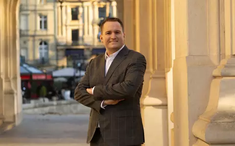 Planbare Kundengewinnung für den Mittelstand: Wie Tobias Riedl mit Riedl Webmarketing qualifizierte Anfragen über Online-Werbung generiert - Foto: presseportal.de