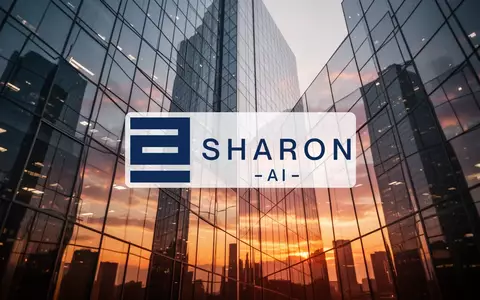 Moderne Glasfassade eines Bürogebäudes im Sonnenuntergang als Symbol für Unternehmensfinanzierung und Investitionen. - Foto: über boerse-global.de