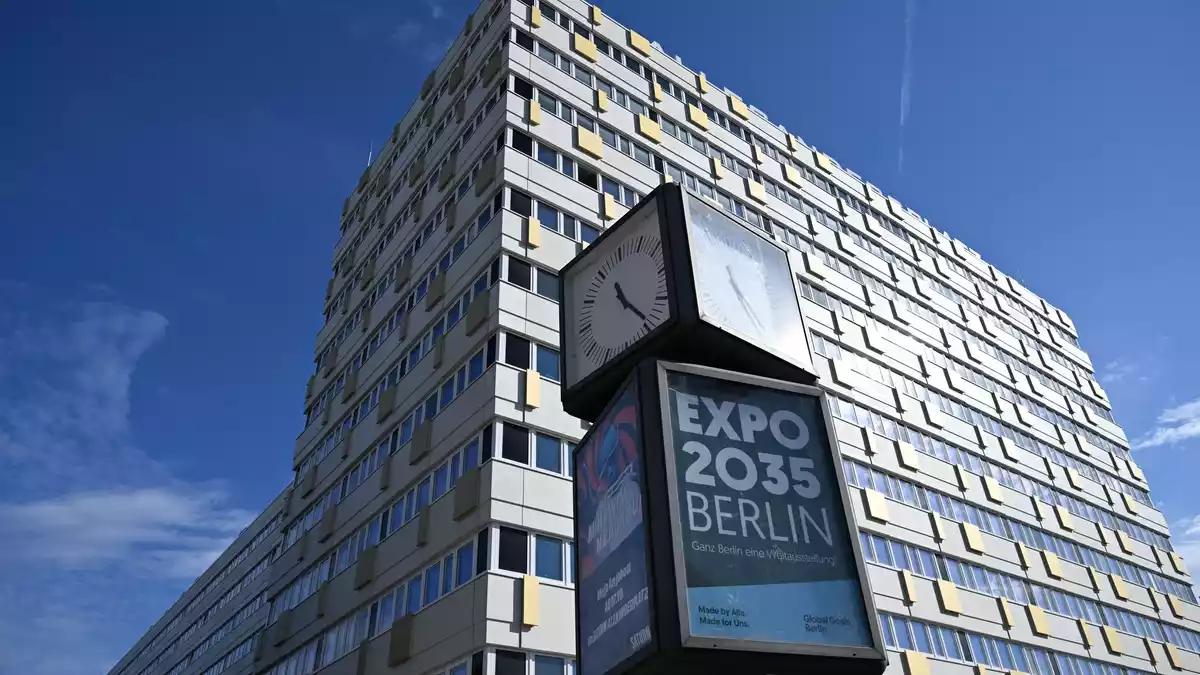 Die Gespräche zwischen Linke, SPD und Grünen fanden im Haus der Statistik nahe dem Alexanderplatz statt.  - Bild: Soeren Stache/dpa