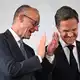 Ein Friedenspreis für ein Verteidigungsbündnis. - Bild: Fabian Strauch/dpa