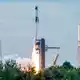 Die Astronauten brachen vom Weltraumbahnhof Cape Canaveral im US-Bundesstaat Florida zur ISS auf. - Bild: John Raoux/AP/dpa