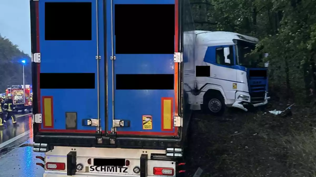 POL-WI: +++Sattelzug durchbricht bei Starkregen Außenschutzplanke auf der BAB 3 Höhe Niedernhausen+++ - Bild: presseportal.de