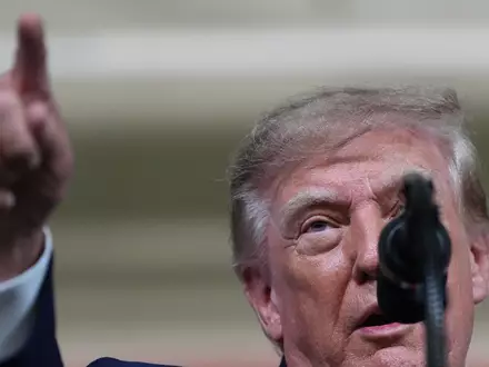 Gut einen Monat vor den wichtigen Midterms tourt Trump durchs Land.  - Foto: Alex Brandon/AP/dpa