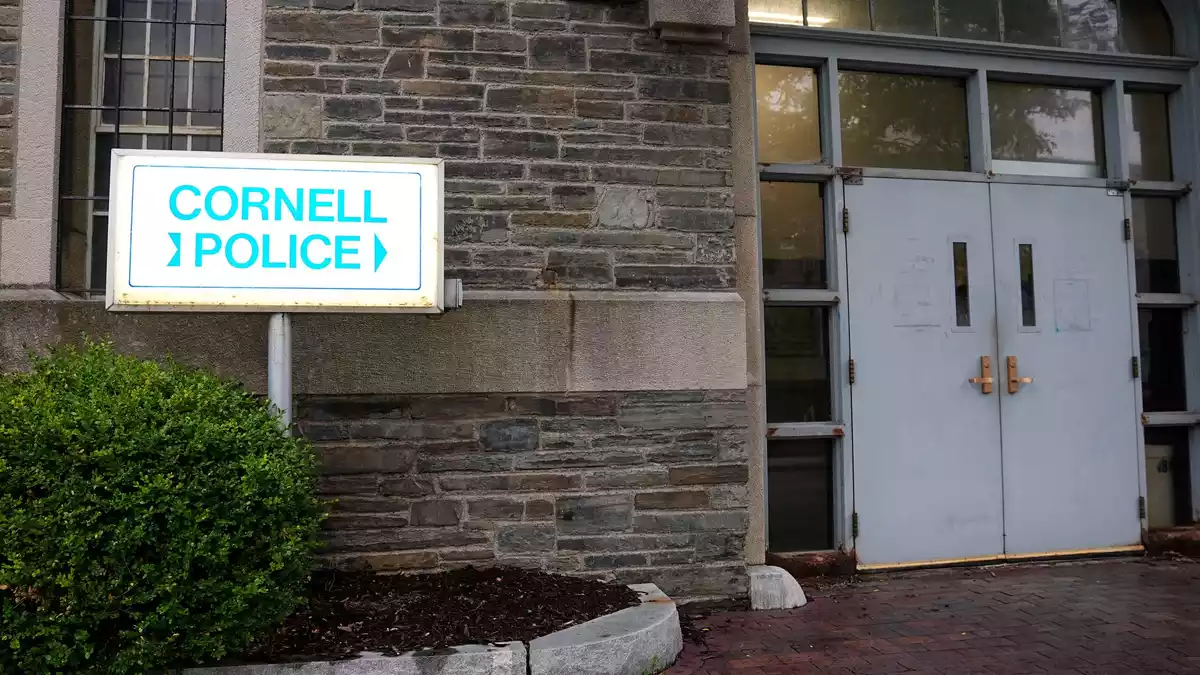 Wegen Zweifeln an der bisherigen Arbeit der lokalen Polizei will Hochul die Ermittlung nun von der New Yorker Generalstaatsanwältin beaufsichtigen lassen.  - Bild: Matt Rourke/AP/dpa