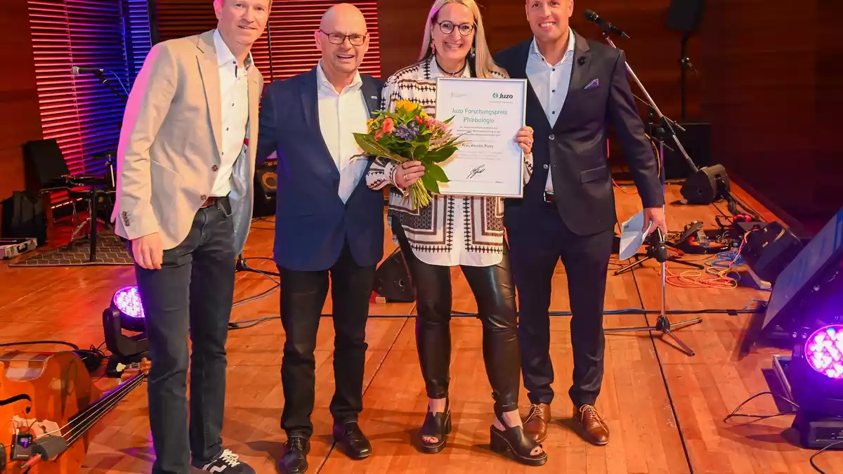 Juzo Forschungspreis Phlebologie 2026 / Für die Übersichtsarbeit zur Verbesserung der Kompressionstherapie in Deutschland - Bild: presseportal.de
