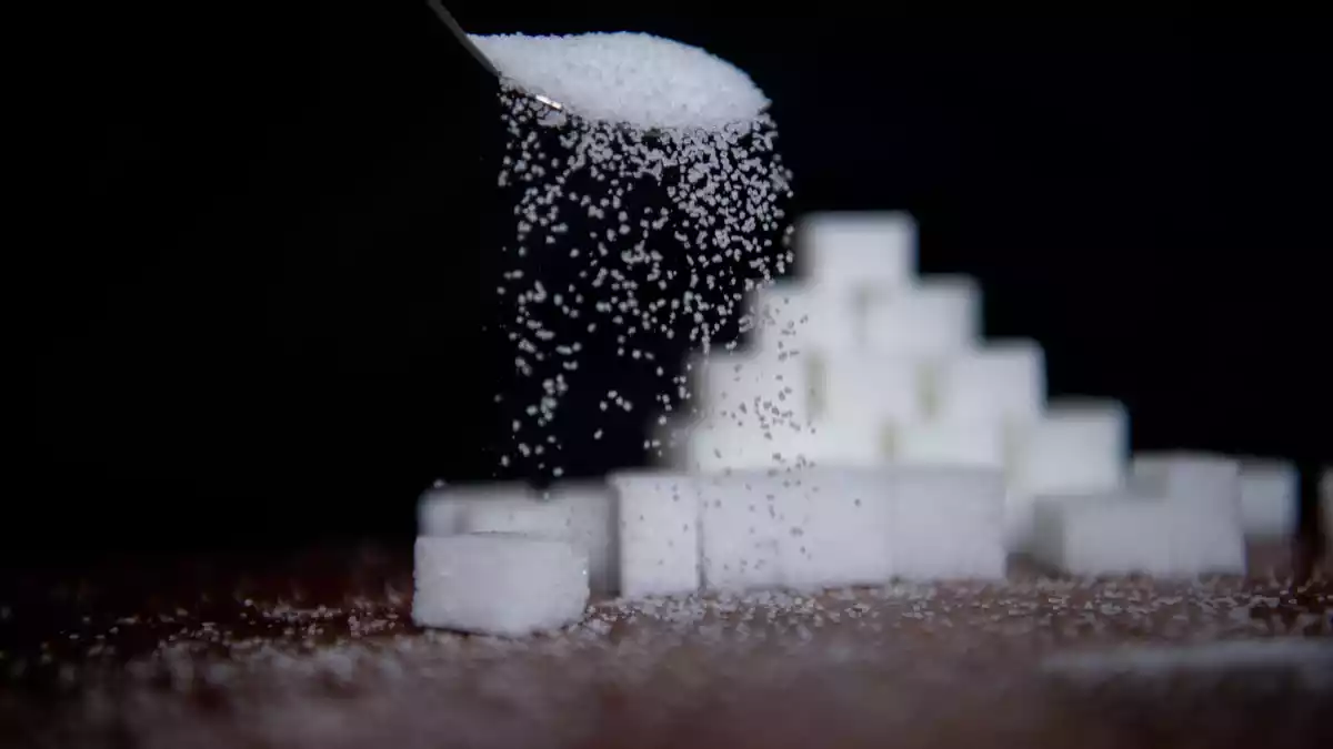 Die Zuckerzufuhr der Deutschen liegt weit über den empfohlenen Werten. (Symbolbild) - Bild: Melissa Erichsen/dpa