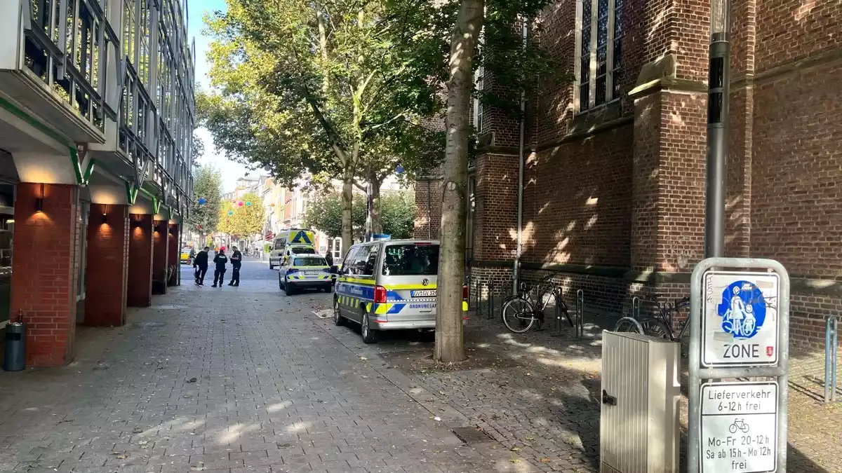 POL-NE: E-Scooter im Visier - Gemeinsame Kontrollen von Ordnungsamt und Polizei - Fahrzeuge sichergestellt - Bild: presseportal.de