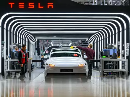 Tesla verkaufte trotz des Rückgangs mehr Fahrzeuge als am Markt erwartet. (Archivbild) - Foto: Patrick Pleul/dpa