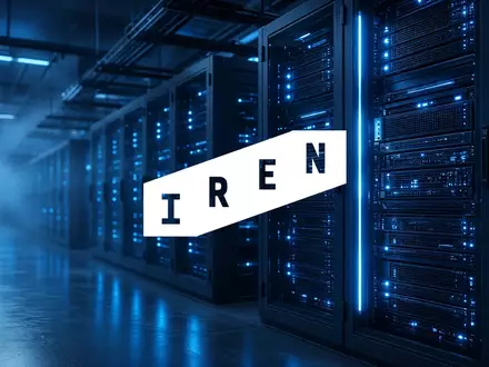 Moderne Serverinfrastruktur in einem Rechenzentrum mit blauer Beleuchtung - Foto: über boerse-global.de