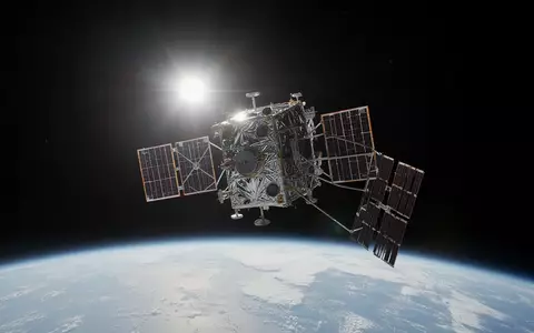 Ein Satellit im Erdorbit vor dem Hintergrund der leuchtenden Erdkrümmung im Weltraum. - Foto: über boerse-global.de