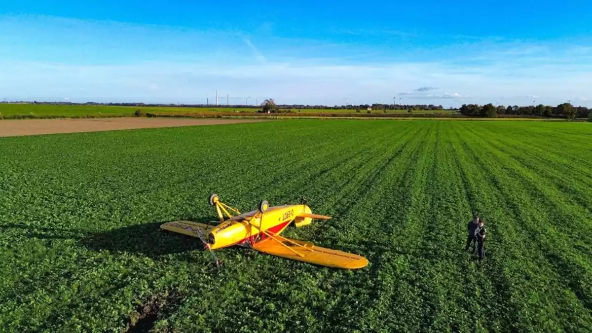 POL-WHV: Notlandung eines privaten, einmotorigen Propellerflugzeugs; Leichtverletzter Pilot - Bild: presseportal.de