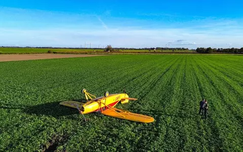 POL-WHV: Notlandung eines privaten, einmotorigen Propellerflugzeugs; Leichtverletzter Pilot - Foto: presseportal.de