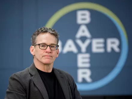 Für Bayer sind die Vereinigten Staaten laut Konzernchef Bill Anderson seit langem ein wichtiger Produktionsstandort und bedeutendes Innovationszentrum. (Archivbild)  - Foto: Henning Kaiser/dpa