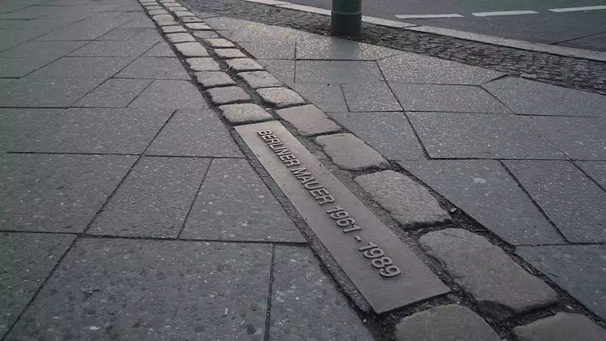 Einkommenslücke zwischen Ost und West wird wieder größer