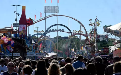 Dank fast immer guten Wetters ist die Wiesn dieses Jahr ausgesprochen gut besucht. (Archivbild) - Foto: Felix Hörhager/dpa