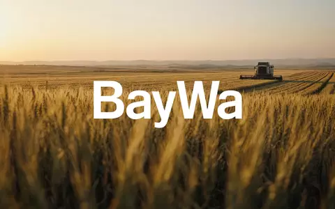 Weite Agrarlandschaft mit goldenen Getreidefeldern bei Sonnenuntergang als Symbol für den Agrarhandel. - Foto: über boerse-global.de