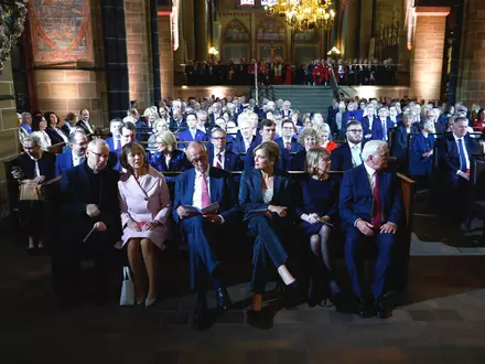 Dem Dom war bis auf den letzten Platz besetzt. - Foto: Moritz Frankenberg/dpa-Pool/dpa
