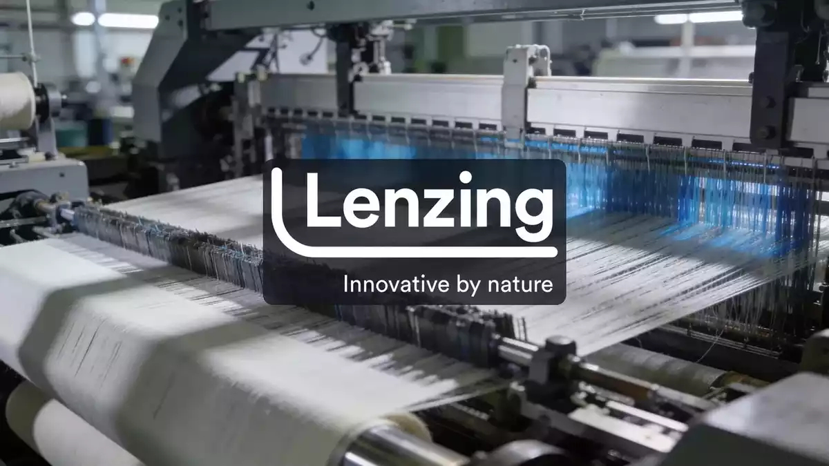 Lenzing Shares Fall 28% on Ex-Rights Adjustment and Berenberg Downgrade