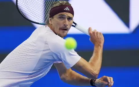 Alexander Zverev bleibt in der Erfolgsspur. - Foto: Ng Han Guan/AP/dpa