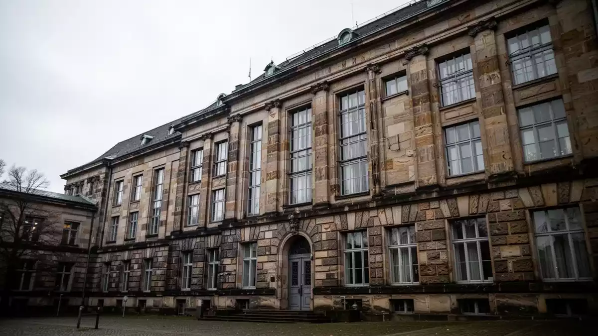 Grundbuchamt Wuppertal: Monate Wartezeit bremsen Immobilientransaktionen