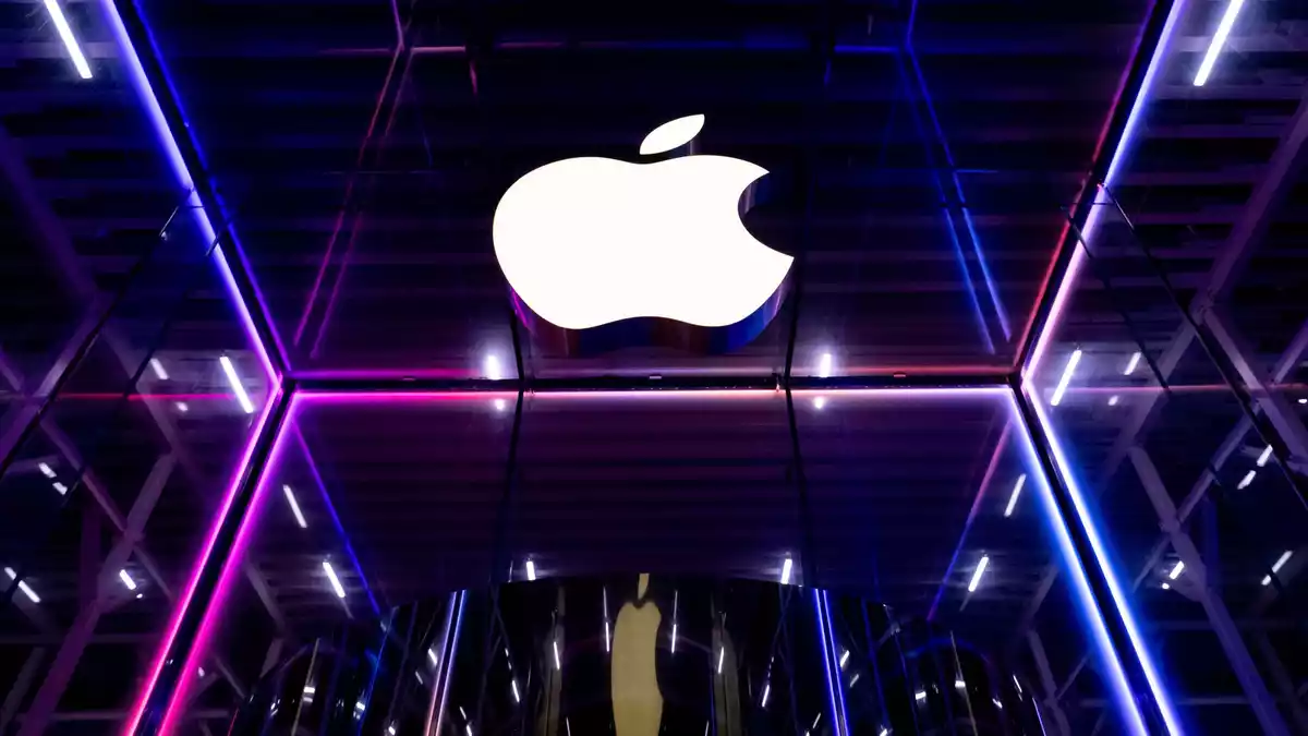 Apple zeigt sich besorgt über den tiefgreifenden Zugang von KI-Agenten zu Nutzerdaten auf seinen Mac-Computern. (Archivbild) - Bild: Sven Hoppe/dpa