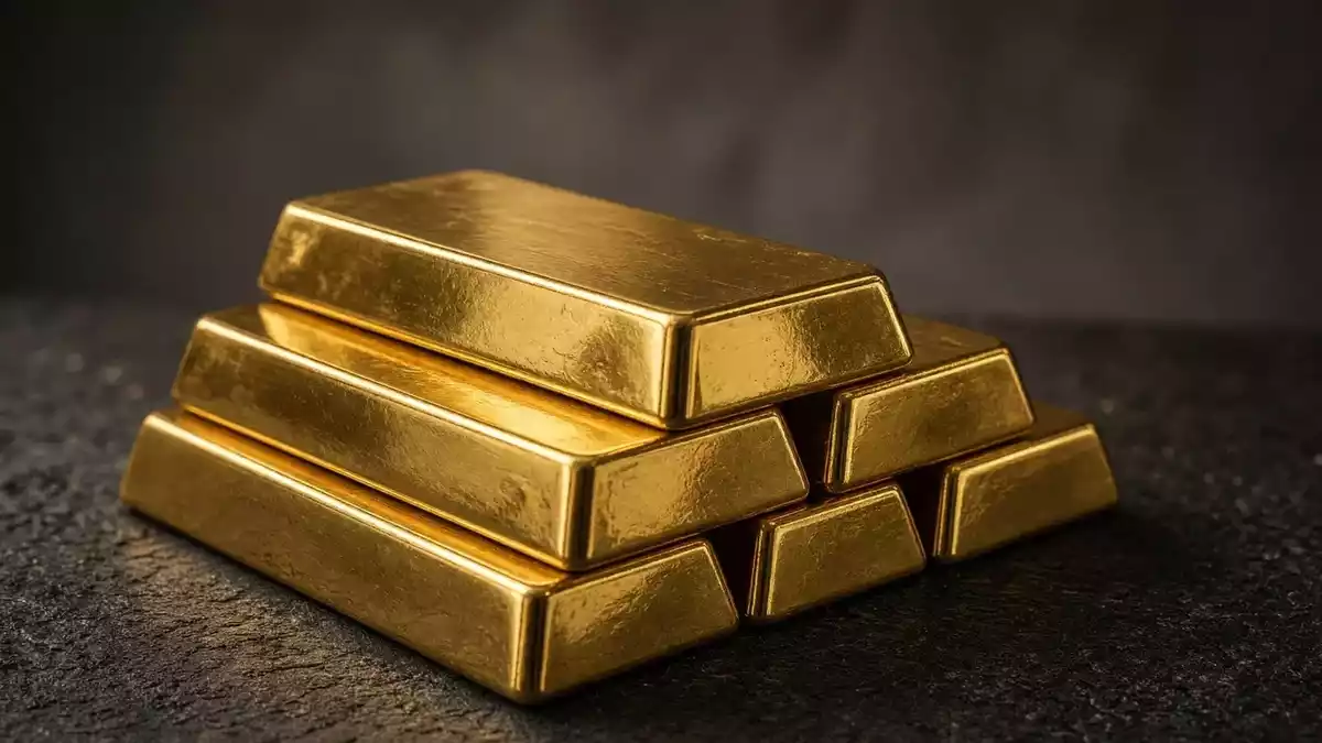 Gold Ends Week at $4,144 as Wells Fargo and HSBC Cut Forecasts