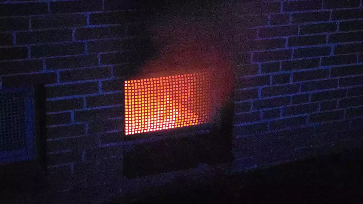 FW-RD: Kellerbrand in Rendsburg - Mehrere Menschen aus Mehrfamilienhaus gerettet - Bild: presseportal.de