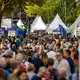 Hunderttausende Menschen haben den Tag der Deutschen Einheit in Bremen gefeiert.  - Bild: Focke Strangmann/dpa