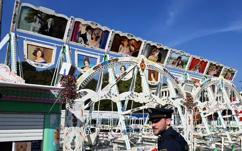 Ein 47-Jähriger wurde bei dem Betriebsunfall schwer verletzt.  - Foto: Felix Hörhager/dpa