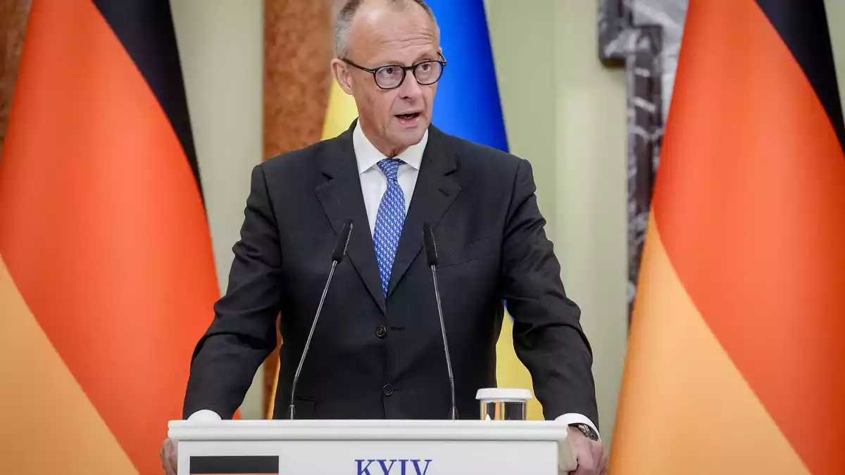 Es geht bei der Ukraine-Reise des Kanzlers nicht nur um Außenpolitik. - Bild: Kay Nietfeld/dpa