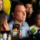 Präsidentschaftskandidat Flávio Bolsonaro geht als Sieger der ersten Wahlrunde hervor. - Bild: Eraldo Peres/AP/dpa