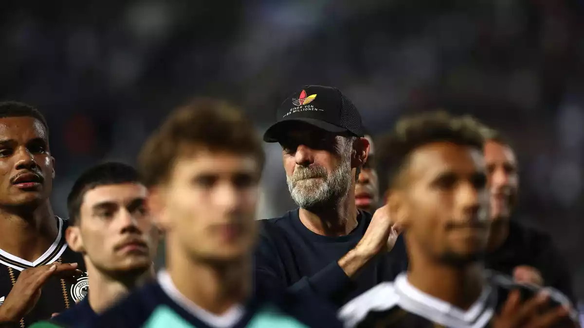 Das Erreichen des Viertelfinales in der Nations League kann für den Bundestrainer kompliziert werden.  - Bild: Christian Charisius/dpa