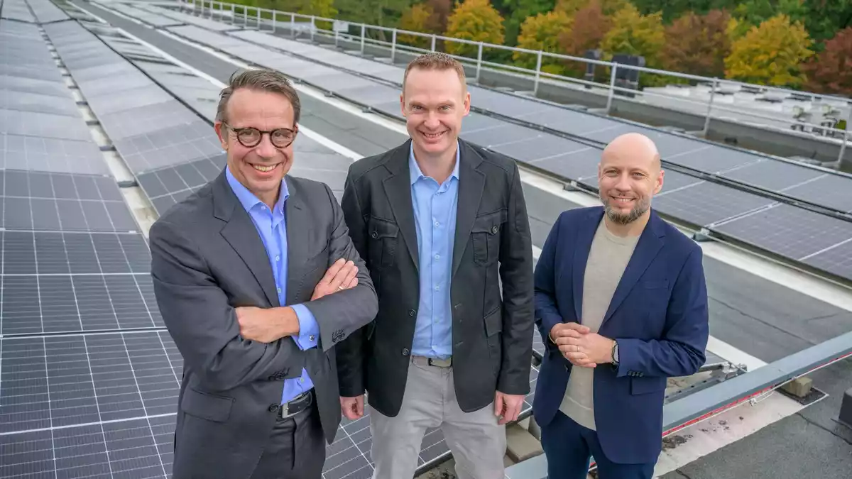 Energieinfrastruktur statt Einzelprojekt: Aalberts Surface Technologies rollt Solarstrom über sein deutsches Standortnetzwerk aus - Bild: presseportal.de