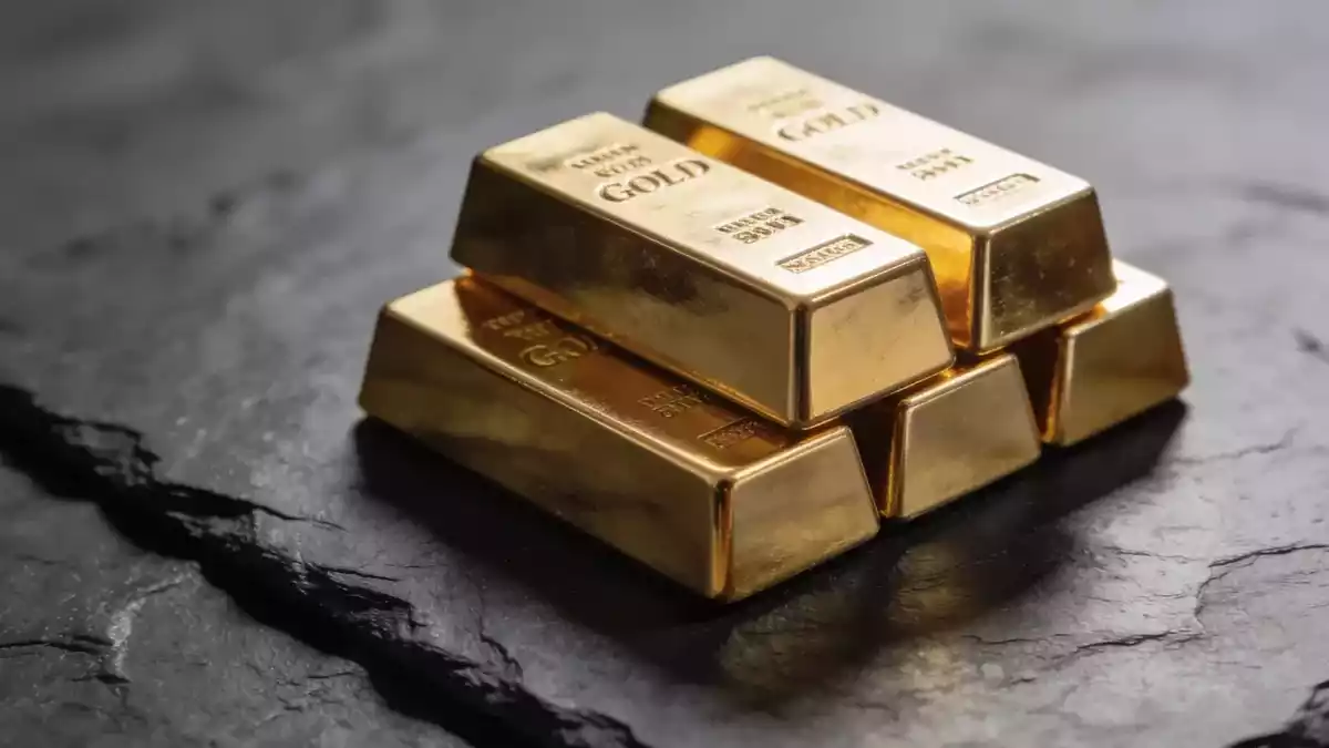 Gold Holds Near $4,144 as Soft September Jobs Report Eases Fed Rate Fears