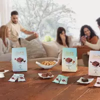 Lindt Schokolade in jeder Schicht: Lindt setzt mit den neuen CHOCO WAFER neue Maßstäbe im Waffelmarkt - Foto: presseportal.de