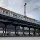 Holzinger wird ihr Stück am ehemaligen Flughafen Tempelhof präsentieren. (Archivbild) - Bild: Sabrina Hentschel/dpa