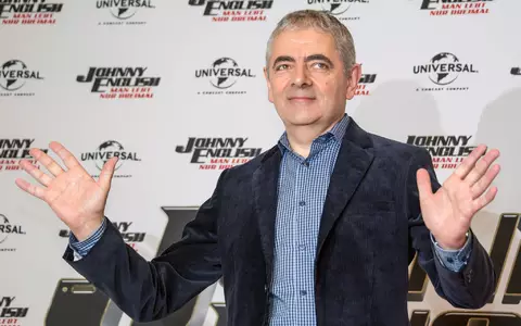 Rowan Atkinson kehrt auf die Theaterbühne zurück. (Archivbild) - Foto: Axel Heimken/dpa