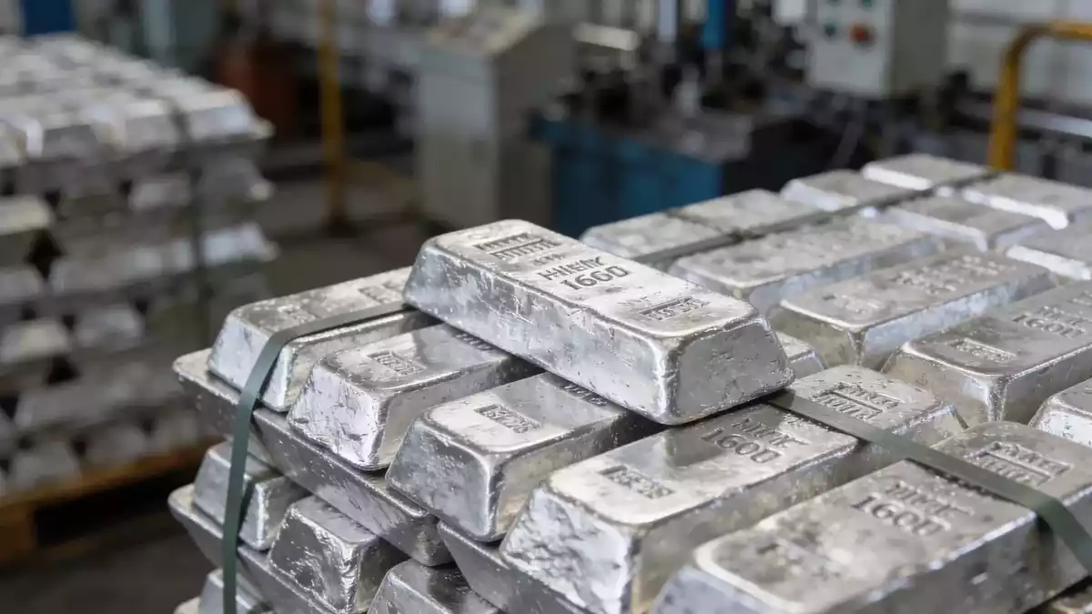UBS Sees Silver at $80 by 2027 as India Weighs GST Change