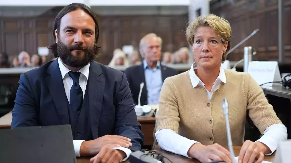 Christina Block bestreitet die Vorwürfe der Anklage. - Bild: Marcus Brandt/dpa pool/dpa