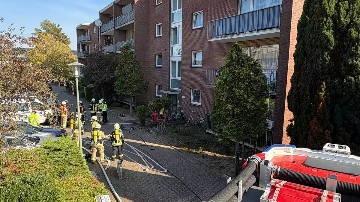 Feuerwehr Goch: Reihenhaus nach Kellerbrand unbewohnbar - Bild: presseportal.de
