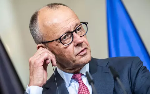 Merz bringt im Ringen um den EU-Haushalt ein neues Szenario ins Spiel. - Foto: Michael Kappeler/dpa