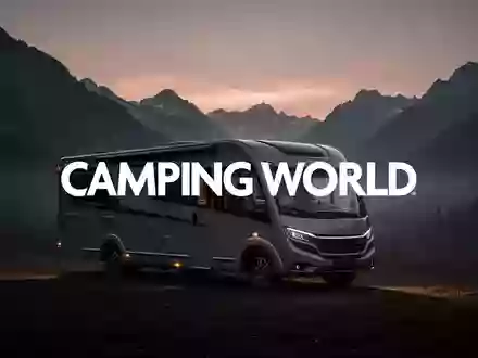 Modernes Wohnmobil in einer stimmungsvollen Berglandschaft bei Sonnenuntergang als Symbol für die Reise- und Campingbranche. - Foto: über boerse-global.de