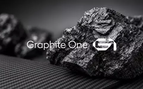 Nahaufnahme von Graphitmineralien und industriellen Kohlenstoffstrukturen in einer minimalistischen, professionellen Kulisse. - Foto: über boerse-global.de
