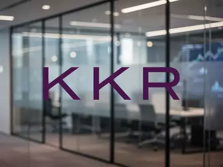 Abstraktes, professionelles Bürointerieur mit Fokus auf institutionellem Investmentgeschäft und Finanzmanagement. - Foto: über boerse-global.de
