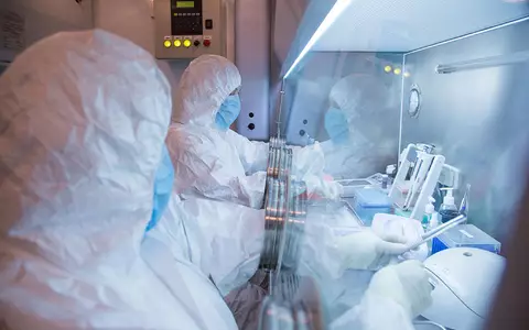 Eine Mitarbeiterin des Instituts in Irkutsk ist gestorben. - Foto: Uncredited/The Irkutsk Anti-Plague Research Institute of Siberia and Far East/AP/dpa