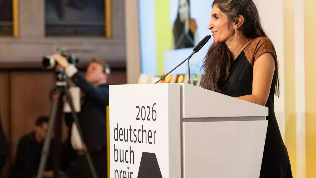 Shida Bazyar erhielt am Montagabend den Deutschen Buchpreis.  - Bild: Hannes P. Albert/dpa