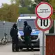 Die Polizei durchsuchte auch das Wohnhaus von Hanning in Nordrhein-Westfalen. - Bild: Christoph Reichwein/dpa